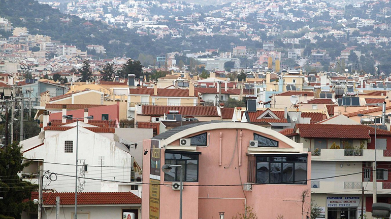 Μοίραζε υποσχέσεις για τακτοποίηση ημιυπαίθριων και… τσέπωσε 53.500 ευρώ