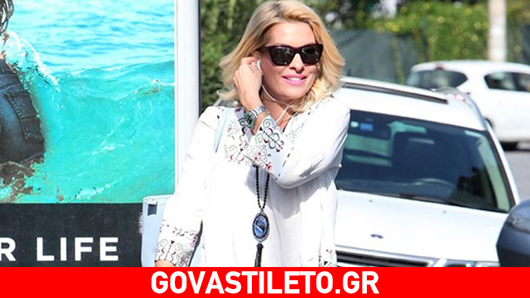 Ελένη Μενεγάκη: Νέες φωτογραφίες από την επίσκεψή της στο σχολείo των παιδιών της