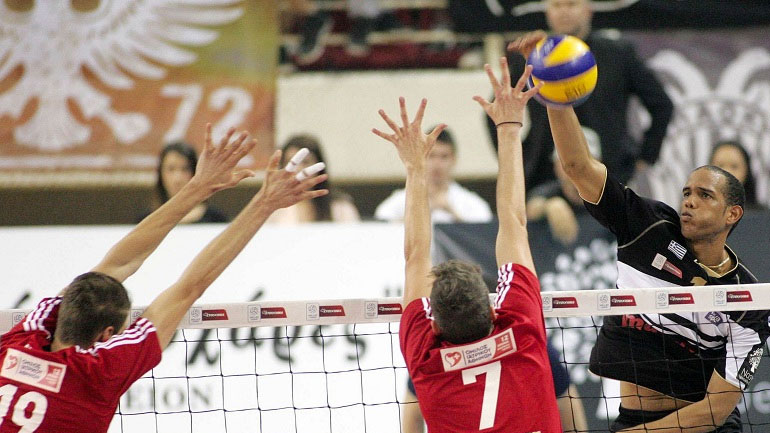 Βόλεϊ: Στους τελικούς ο ΠΑΟΚ, 3-1 τον Ολυμπιακό με ανατροπή