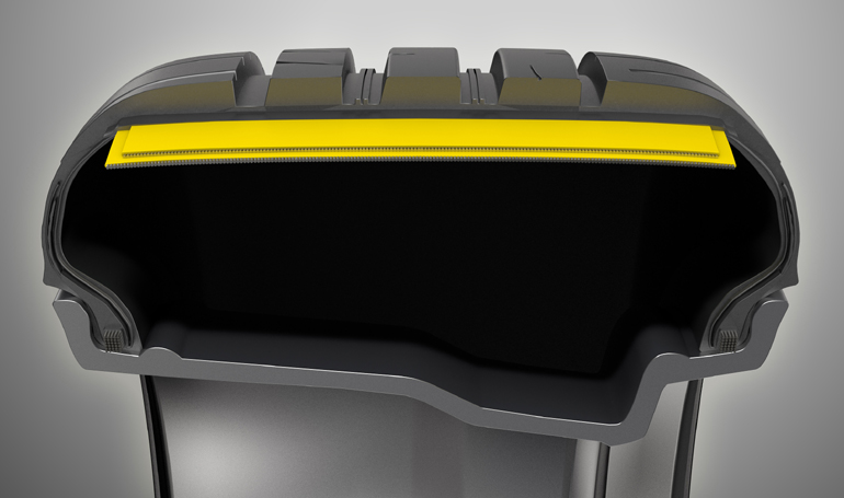 Στο εσωτερικό ενός ελαστικού υπάρχουν στοιχεία που βοηθούν στην καλύτερη πρόσφυση (στην φωτό το Sport Maxx RT2)