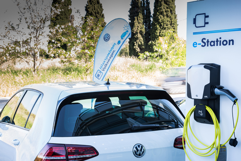 H ηλεκτροκίνηση υπάρχει... Πλέον έχει αρχίσει δειλά, δειλά να κάνει την εμφάνισή της και στην Ελλάδα...