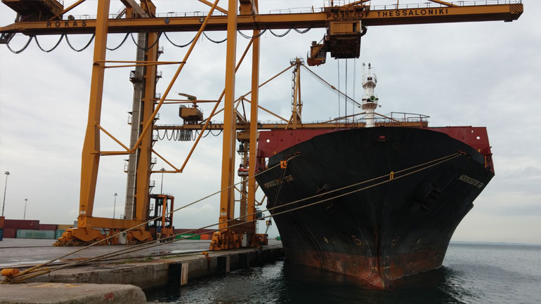 Δεν κάνουν πίσω οι εργαζόμενοι στο λιμάνι της Θεσσαλονίκης