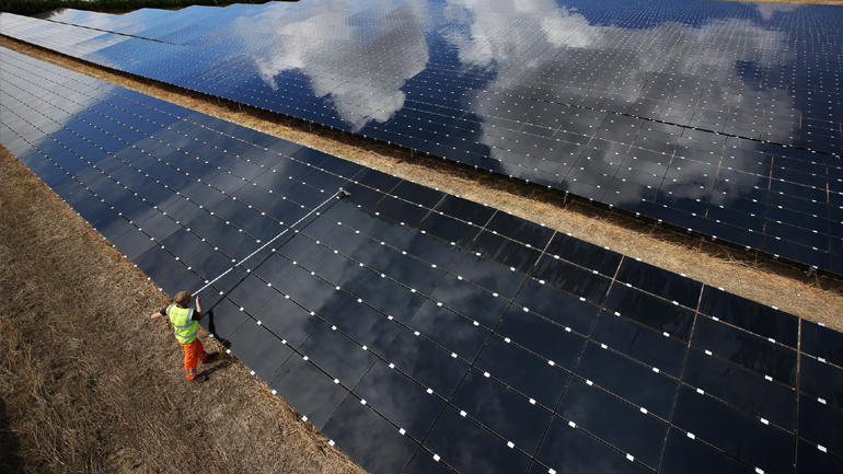 Ινδία:  «Παγώνει» η κατασκευή σταθμού ηλιακής ενέργειας