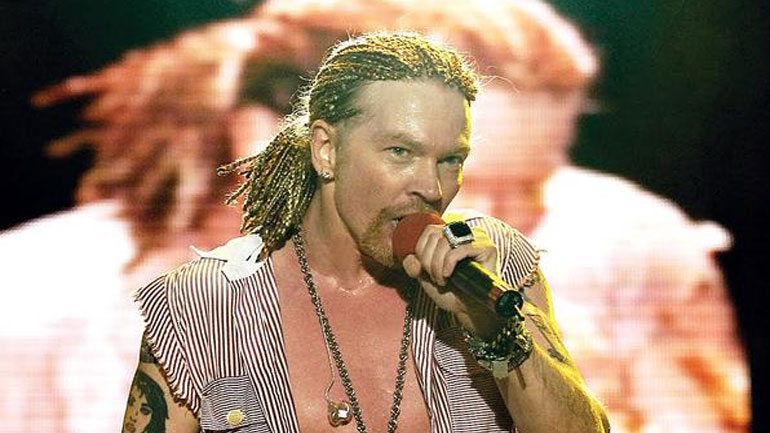 Επιβεβαιώθηκε: Ο Αξλ Ρόουζ είναι ο νέος τραγουδιστής των AC/DC Επιβεβαιώθηκε: Ο Αξλ Ρόουζ είναι ο νέος τραγουδιστής των AC/DC