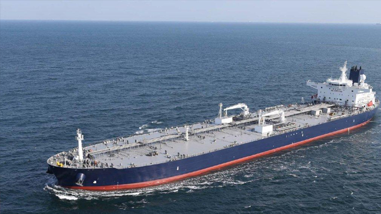 Ακυβέρνητο δεξαμενόπλοιο με 42.000 τόνους καύσιμα στη νήσο Φλέβες