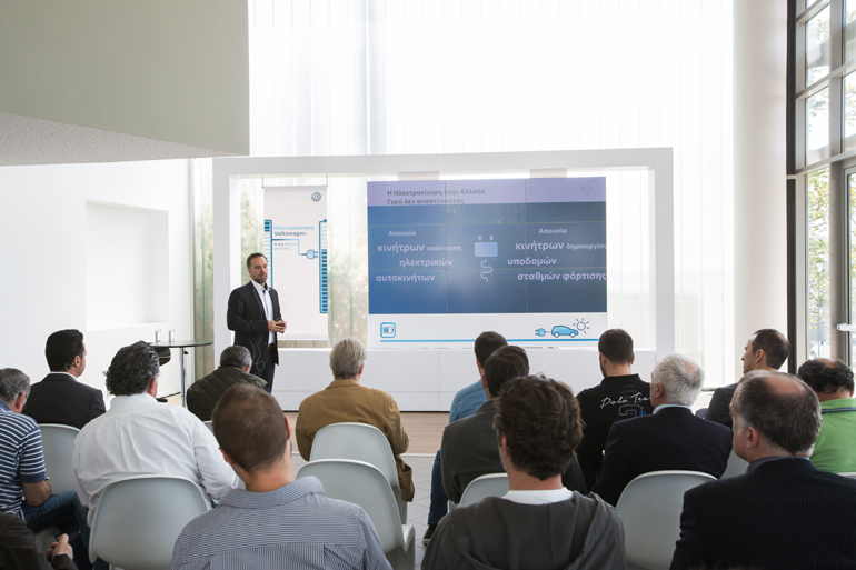 Ο Διευθυντής Πωλήσεων & Marketing της VW Θανάσης Κονιστής μιλά για τα ηλεκτρικά της εταιρείας...