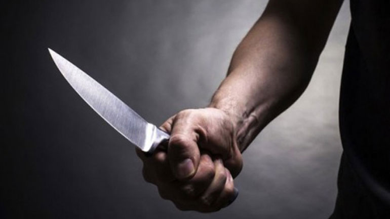 Αμαλιάδα: Τον μαχαίρωσε στη μέση του δρόμου