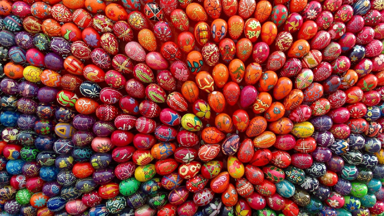 Την Πέμπτη αρχίζει το εορταστικό ωράριο στην Αττική