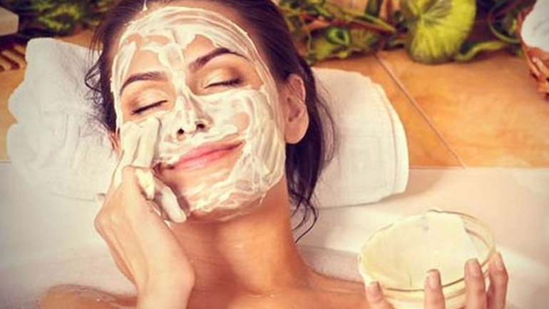 Θαυματουργές σπιτικές μάσκες για όλους τους τύπους δέρματος