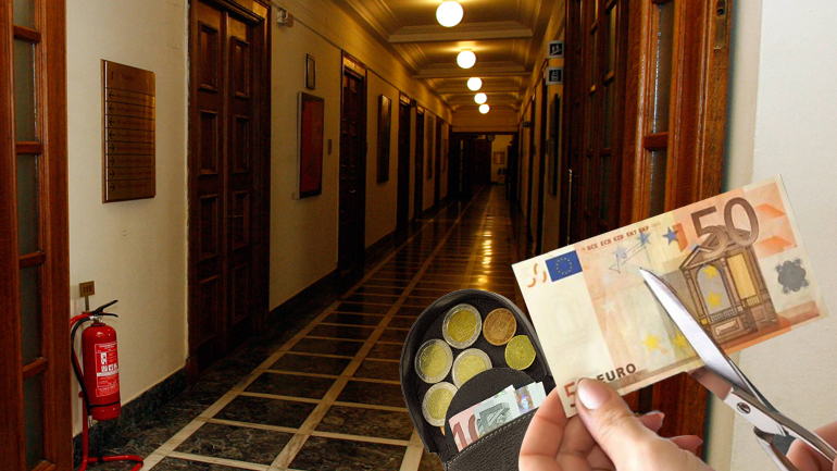 Εξαιρούν βουλευτές από τις περικοπές συντάξεων