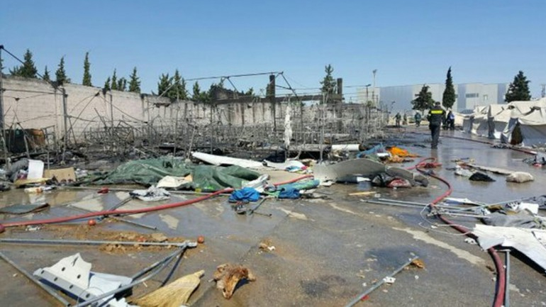 Κάηκαν 25 σκήνες προσφύγων από φωτιά στα Διαβατά