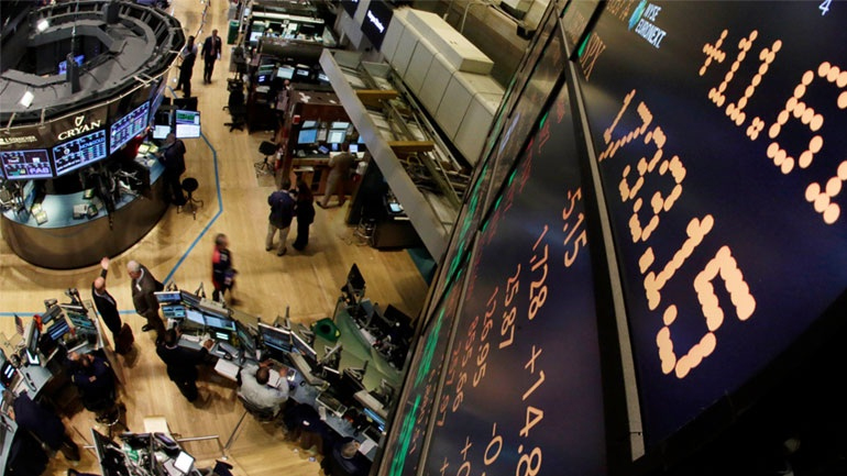 Οριακή άνοδος στη Wall Street