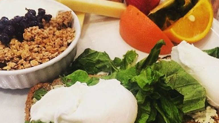 5 + 1 τροφές που καταπολεμούν την κυτταρίτιδα