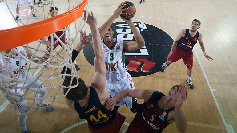 Break και ισοφάριση για την Κουμπάν, 92-80 την Μπαρτσελόνα στην παράταση