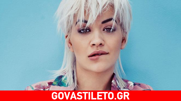 Η Rita Ora ποζάρει πιο hot από ποτέ με τον νέο της στηθόδεσμο