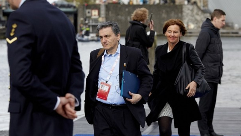 Τσακαλώτος: Συζητάμε μηχανισμό δέσμευσης Τσακαλώτος: Συζητάμε μηχανισμό δέσμευσης