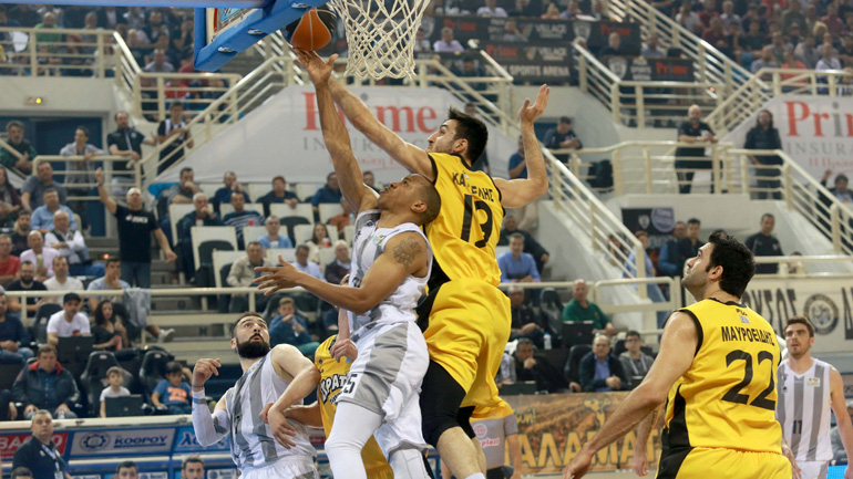 «Break» και ισοφάριση η ΑΕΚ, 68-59 τον ΠΑΟΚ