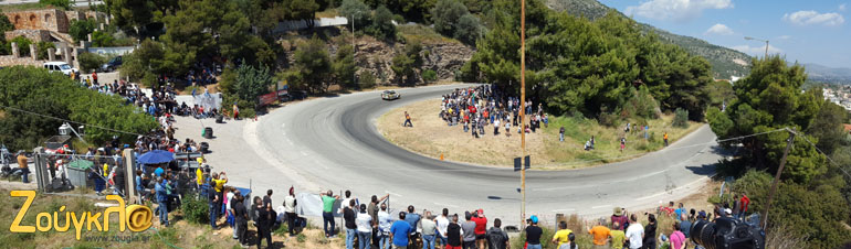 Οι θεατές ήταν πολλοί και οι περισσότεροι έμειναν στη θέση τους μέχρι να ολοκληρωθεί το πρώτο σκέλος...