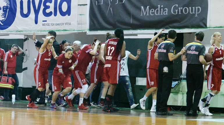 Ερασιτέχνης Ολυμπιακός: «Για ακόμα μια φορά γίναμε μάρτυρες επεισοδίων»