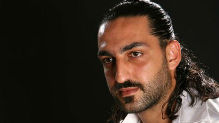 Αχιλλέας Δραμουντάνης: «Δεν μπορώ να μένω ανέγγιχτος όταν η χώρα μου μαραζώνει» Αχιλλέας Δραμουντάνης: «Δεν μπορώ να μένω ανέγγιχτος όταν η χώρα μου μαραζώνει»