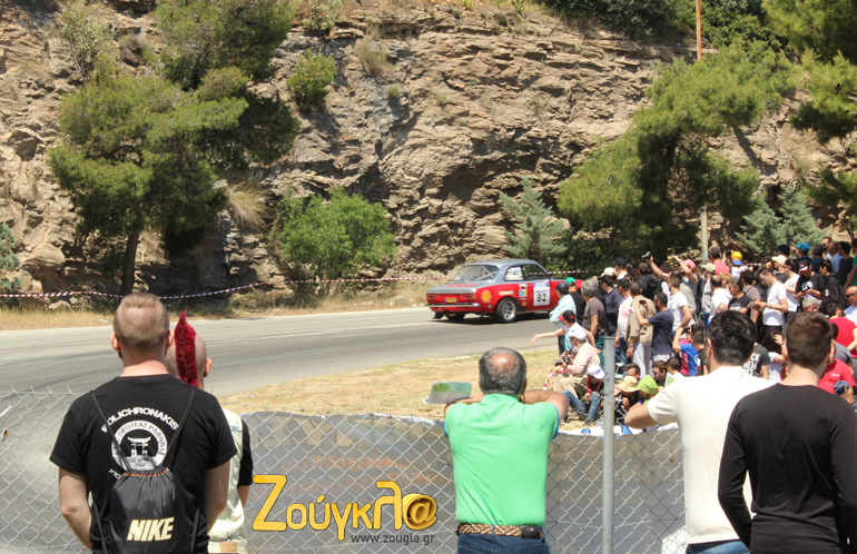 Οι αγώνες ενώνουν... Είτε ακούς λαϊκά είτε πανκ μουσική!