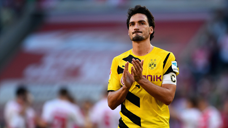 «Έχουμε μιλήσει με τον Χούμελς»