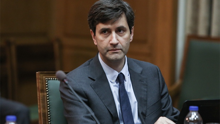 Συνάντηση Χουλιαράκη με τους εκπροσώπους των θεσμών