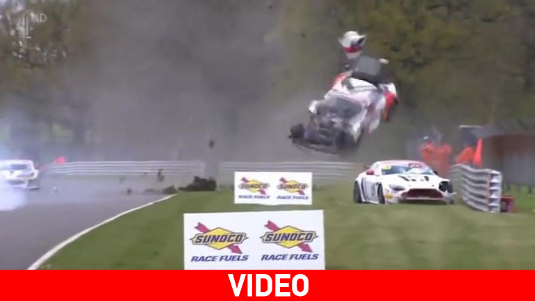 Πετάνε τα αγωνιστικά!