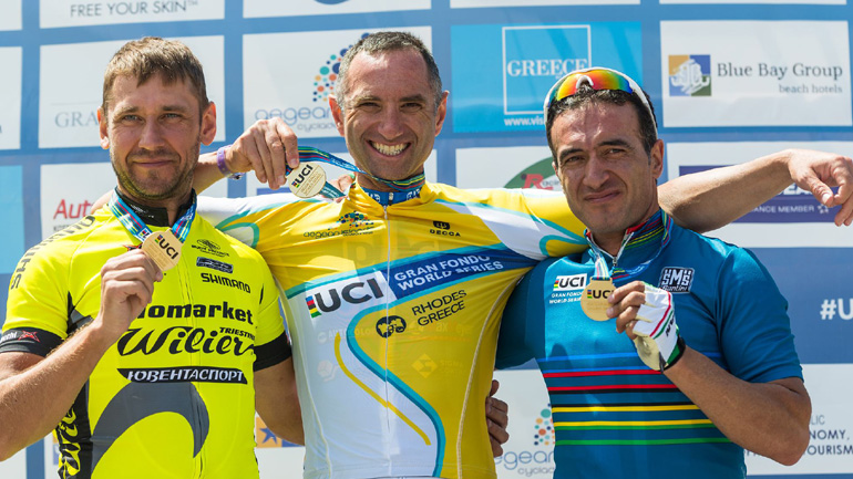 «Διαφήμιση του αθλήματος το Παγκόσμιο Κύπελλο Ποδηλασίας Ερασιτεχνών της Ρόδου»