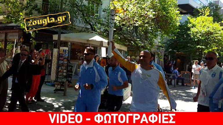 Λαμπαδηδρόμος ο αντιπρόεδρος πωλήσεων της Nissan Ευρώπης Guillaume Cartier Λαμπαδηδρόμος ο αντιπρόεδρος πωλήσεων της Nissan Ευρώπης Guillaume Cartier