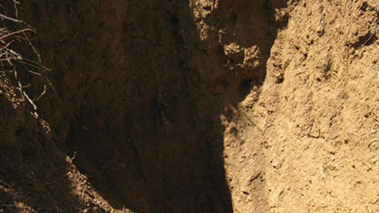 Αρχαιοκάπηλοι αποπειράθηκαν να ανακαλύψουν θησαυρούς στους Γόμφους Τρικάλων