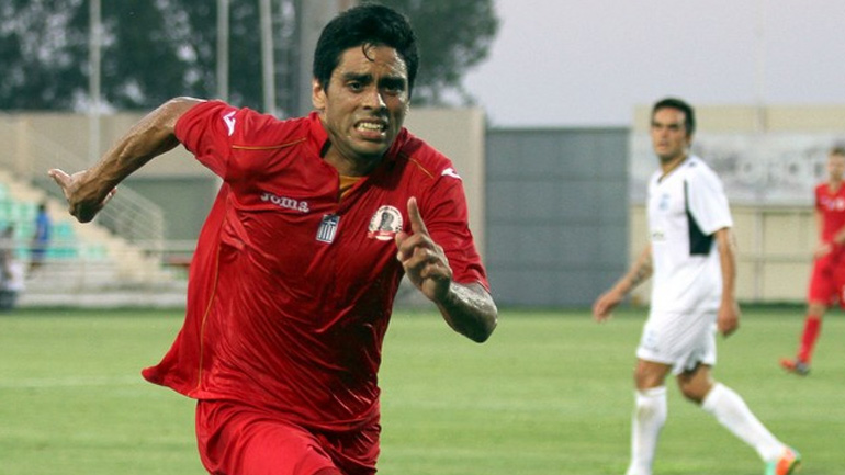 «Δένει» Λουσέρο και Γουάλας η Ξάνθη