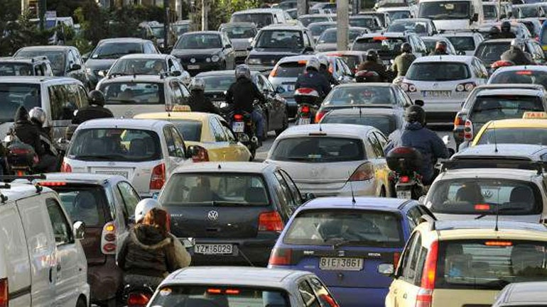 Μαζική η έξοδος των εκδρομέων του Πάσχα – Μποτιλιάρισμα στον Κηφισό στο ρεύμα προς Λαμία Μαζική η έξοδος των εκδρομέων του Πάσχα – Μποτιλιάρισμα στον Κηφισό στο ρεύμα προς Λαμία