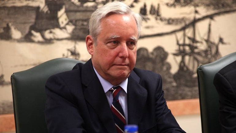 Ντέιβιντ Πιρς: Η Ελλάδα χρειάζεται σημαντική ελάφρυνση χρέους