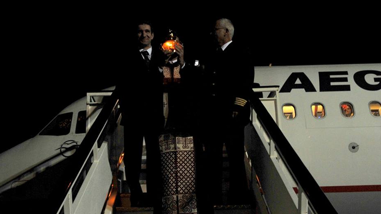 Μεταφορά του Αγίου Φωτός από την AEGEAN και την Olympic Air