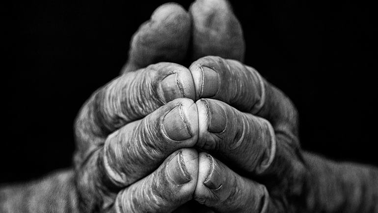 Εύβοια: Οι ληστές περίμεναν τον παππού στην αυλή!