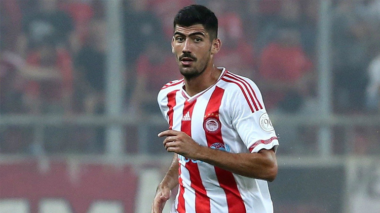 Ολυμπιακός: Υπογράφει νέο συμβόλαιο ο Μπουχαλάκης