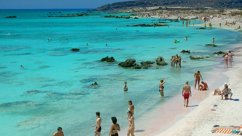 Κρήτη: 28χρονος τραυματίστηκε σοβαρά κάνοντας σέρφινγκ