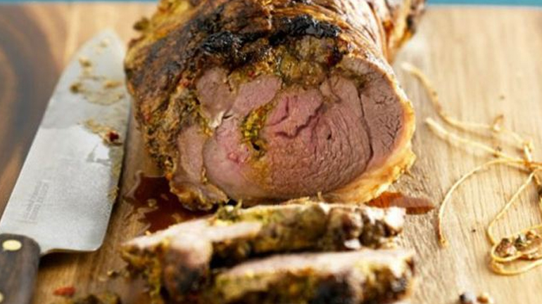 Αρνάκι με δενδρολίβανο και μουστάρδα