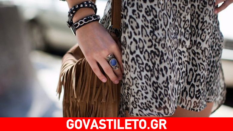 Η boho τσάντα με κρόσσια είναι το πιο hot αξεσουάρ της σεζόν