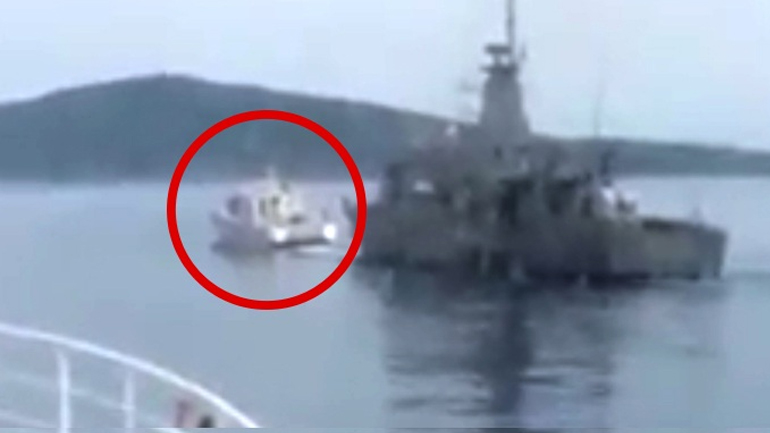 Eπικοινωνία Δρίτσα με τα πληρώματα που επιχειρούν στις Οινούσσες Χίου