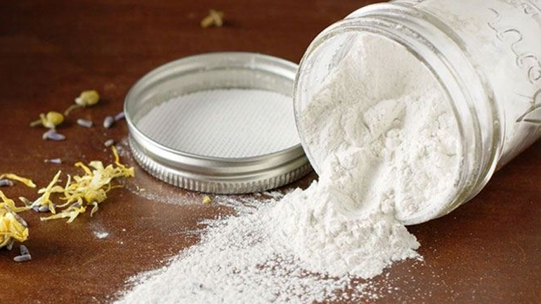 Έξυπνα tips ομορφιάς με παιδική πούδρα!