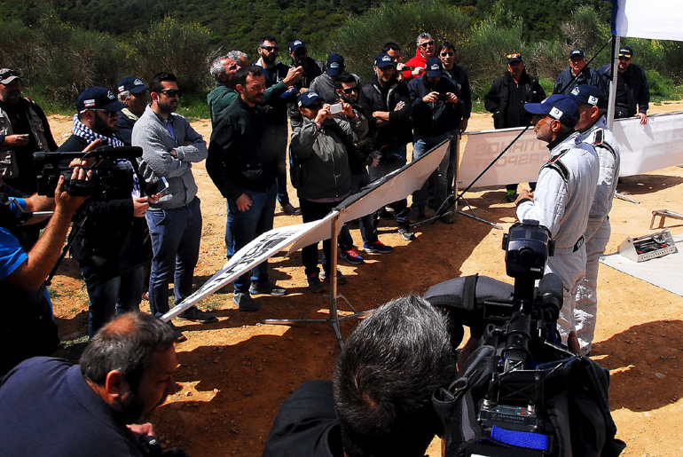 Επαγγελματική παρουσίαση από τον Ιαβέρη Junior...