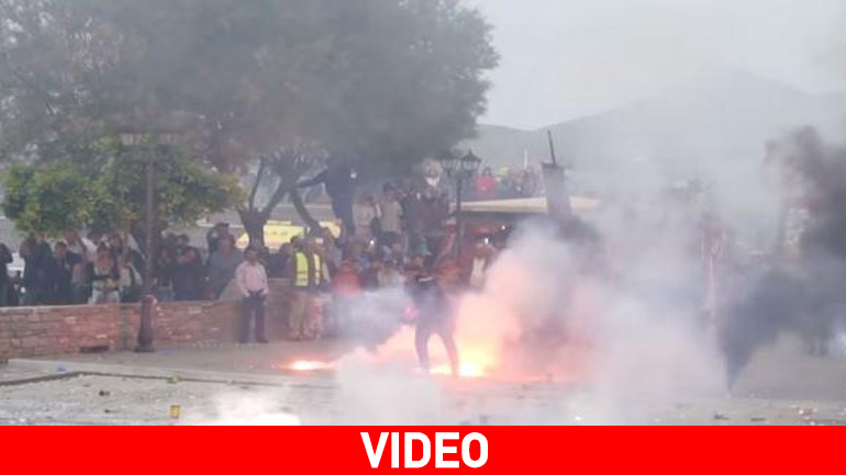 «Λαμπάδιασε» η Πάρος από τους… μπουρλοτιέρηδες!