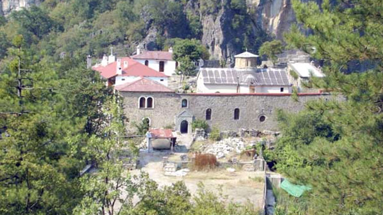 Κόνιτσα: Σώοι οι τρεις ορειβάτες που είχαν εγκλωβιστεί πριν τη Μονή Στομίου