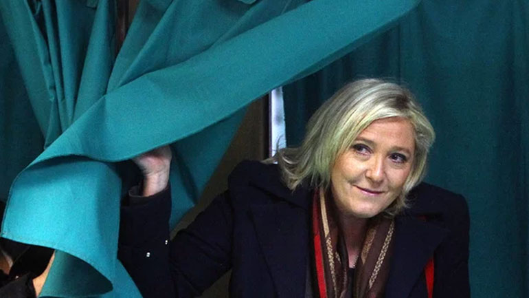 Ο Λεπέν προδικάζει ήττα της κόρης του στις προεδρικές εκλογές