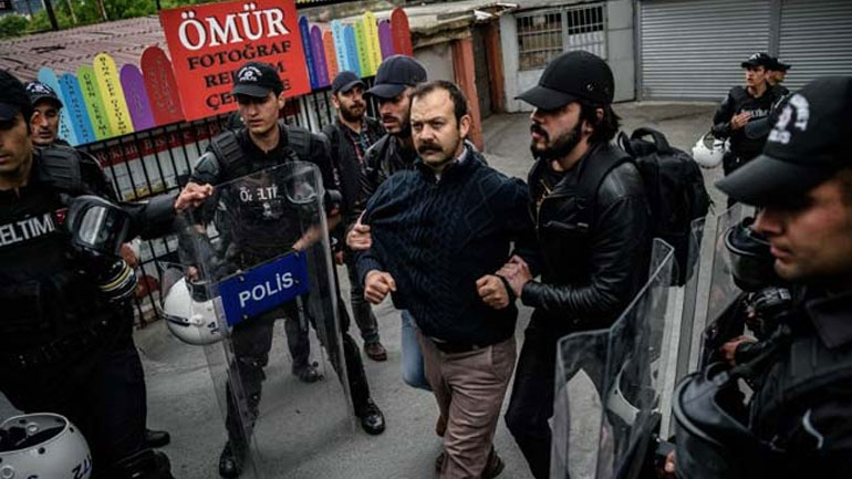 Τουρκία: Νέα βομβιστική επίθεση με τουλάχιστον δέκα τραυματίες αστυνομικούς