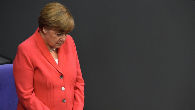 Bild: Άνοιγμα Merkel προς τα… δεξιά