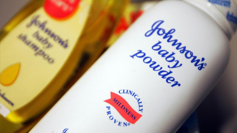 Johnson & Johnson: Η πούδρα έφερε αποζημιώσεις 55 εκατ. δολαρίων