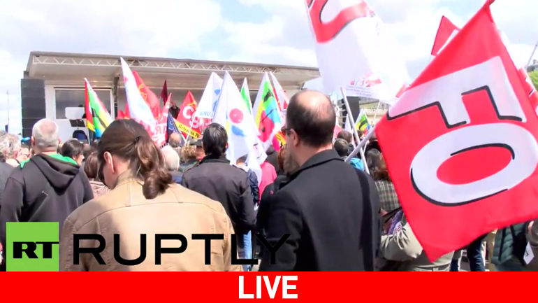 Οι Παριζιάνοι στους δρόμους κατά των μεταρρυθμίσεων στα εργασιακά